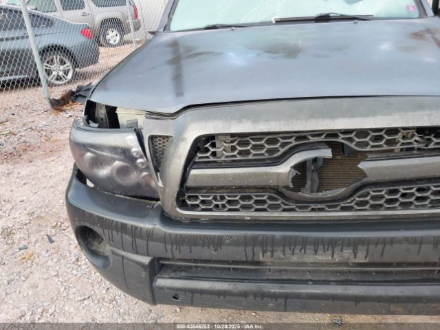 Toyota Tacoma Image 5