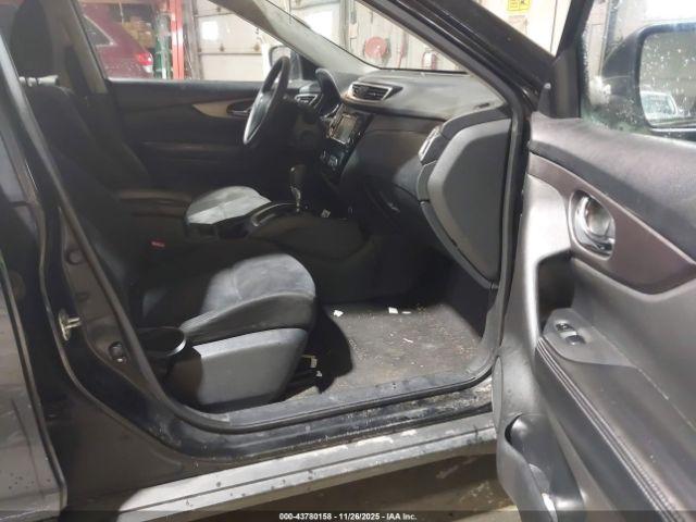 Nissan Rogue Sv Image 13