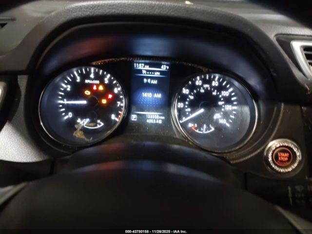 Nissan Rogue Sv Image 4