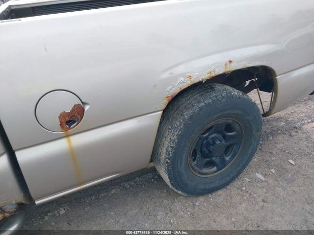 Chevrolet Silverado 1500 Work Truck Image 4