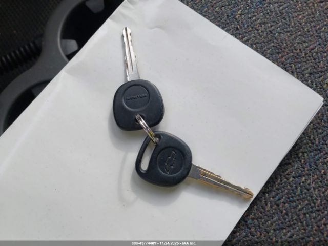 Chevrolet Silverado 1500 Work Truck Image 12