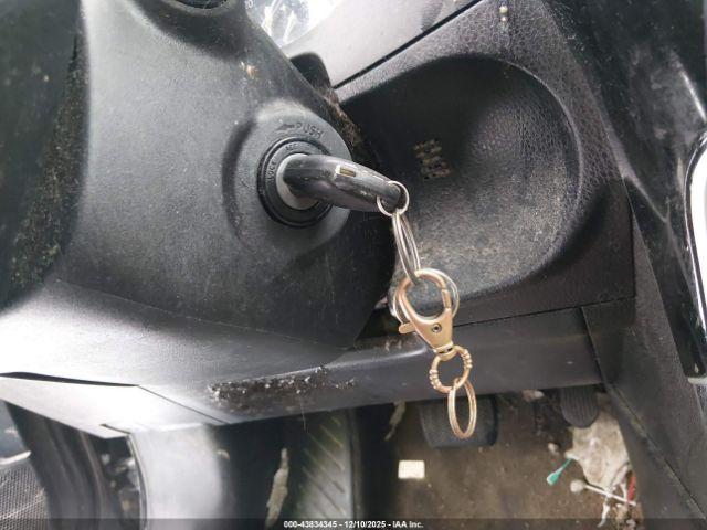 Toyota Corolla Le Image 10