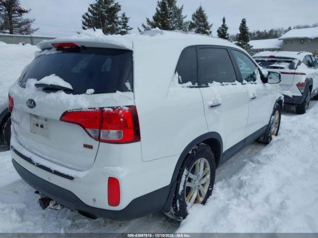 Kia Sorento Lx Image 12