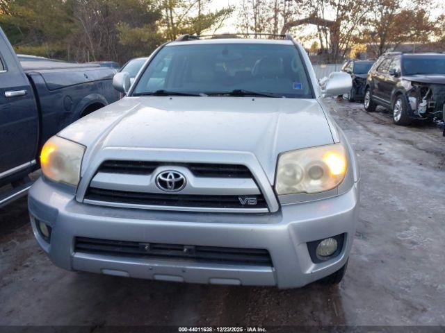 Toyota 4Runner Limited V8 Image 10