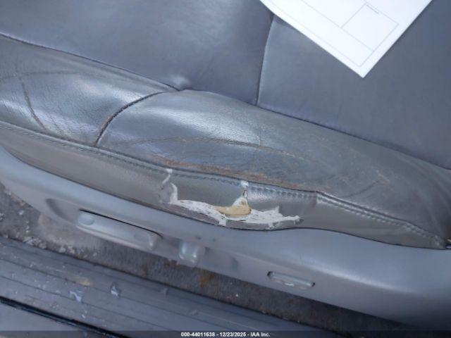 Toyota 4Runner Limited V8 Image 18