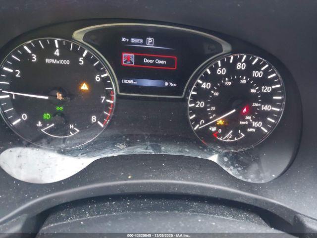 Nissan Pathfinder Sv Image 16