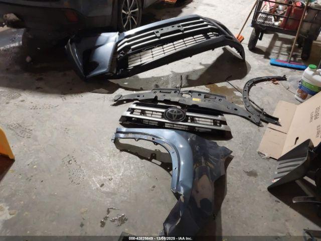 Nissan Pathfinder Sv Image 11