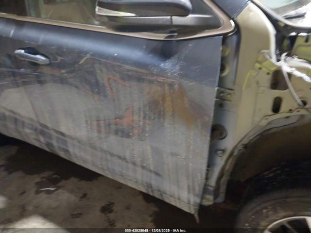 Nissan Pathfinder Sv Image 15