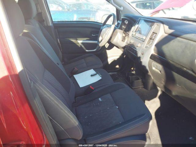 Nissan Titan Sv 4x4 Image 10