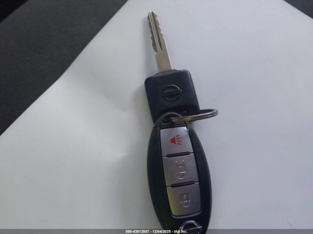 Nissan Titan Sv 4x4 Image 14