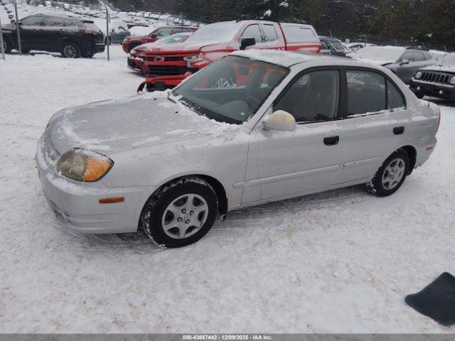 Hyundai ACCENT Gl Image 14