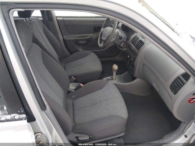 Hyundai ACCENT Gl Image 3