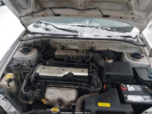 Hyundai ACCENT Gl Image 9