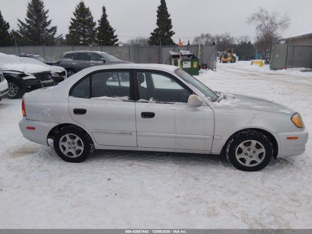 Hyundai ACCENT Gl Image 5