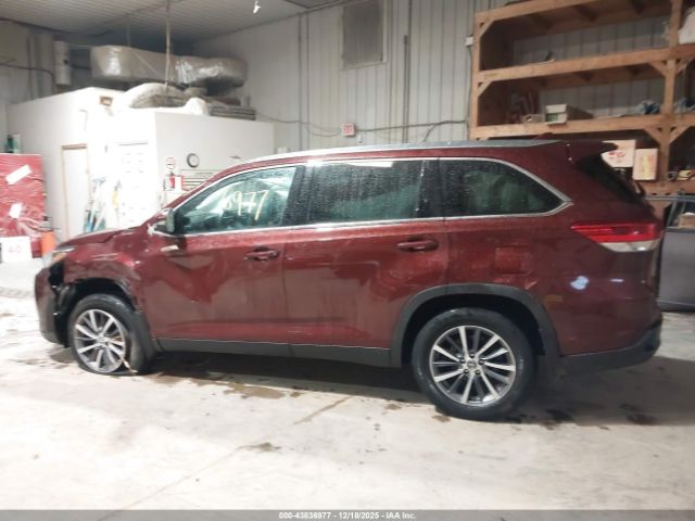 Toyota Highlander Xle Image 17