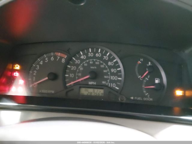 Toyota Corolla Ce Image 7