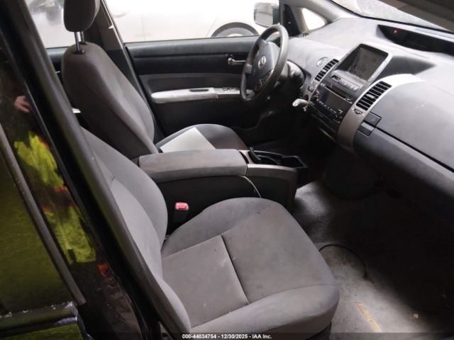 Toyota Prius Image 11