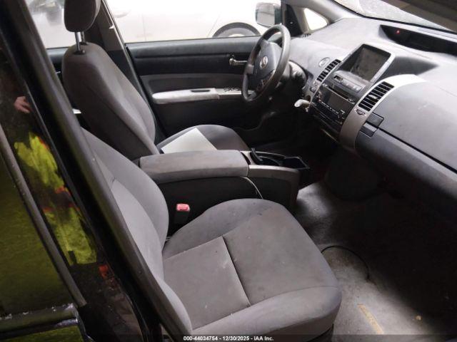 Toyota Prius Image 11