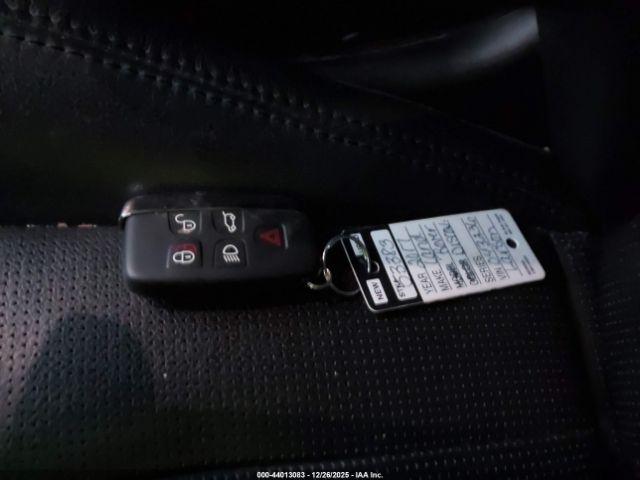 Land Rover Discovery Hse Image 8