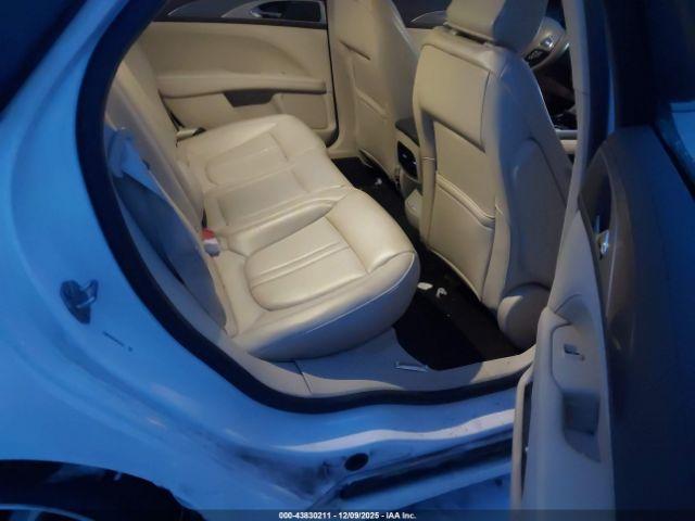 Lincoln MKZ Standard Image 10