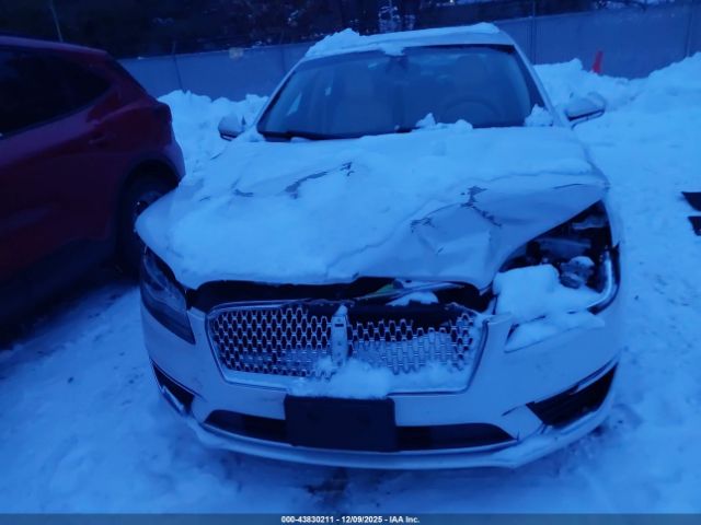 Lincoln MKZ Standard Image 6