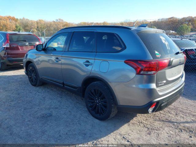 Mitsubishi Outlander Image 14