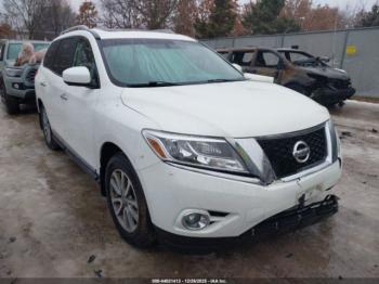  Salvage Nissan Pathfinder