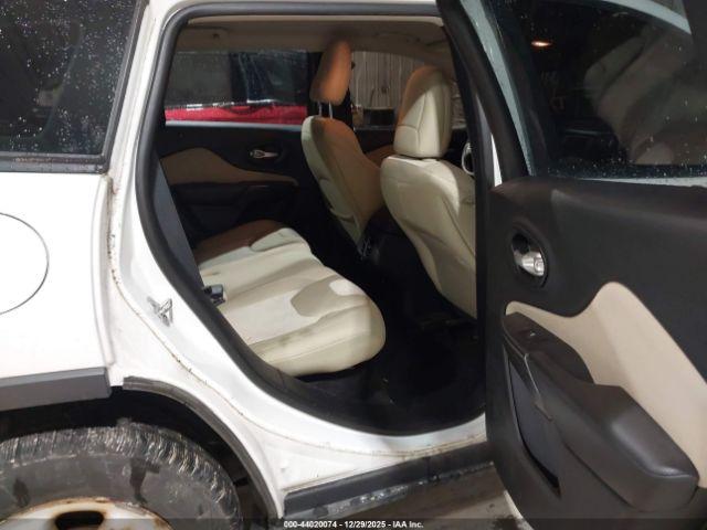 Jeep Cherokee Sport Image 5