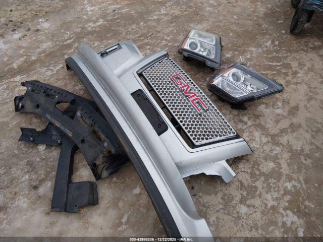 GMC Terrain Denali Image 6