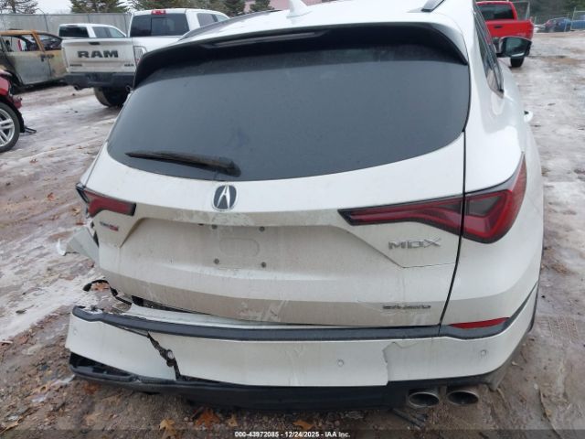 Acura MDX Image 8