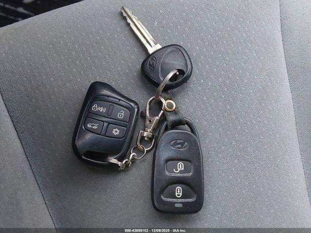 Hyundai SANTA FE Image 9