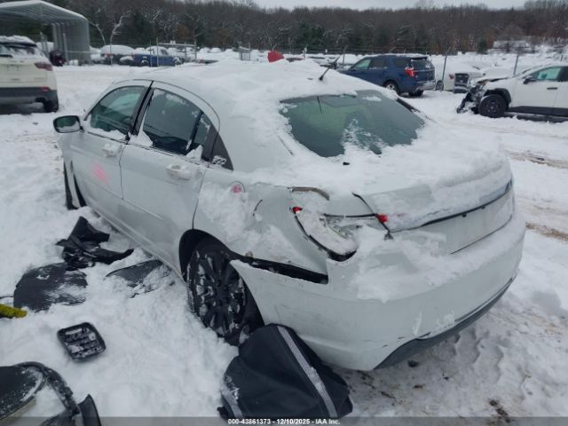 Chrysler 200 Lx Image 4
