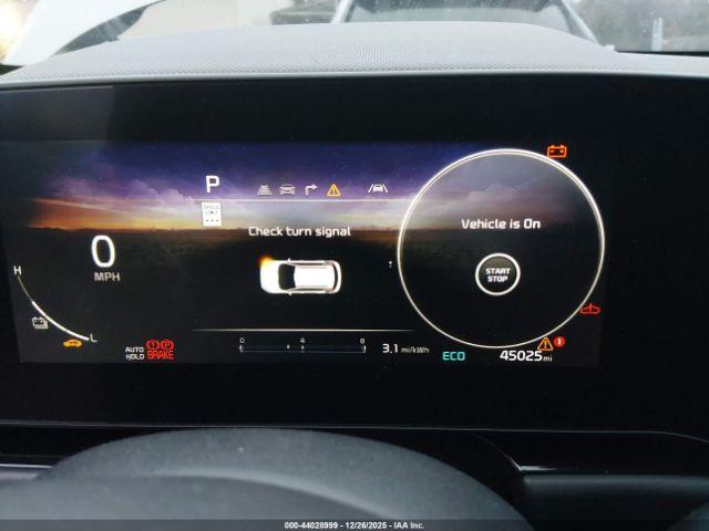 Kia Niro Wind Image 8