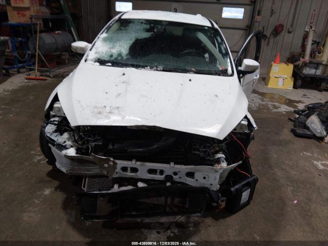 Ford Focus Se Image 6