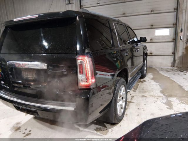 GMC Yukon Denali Image 14