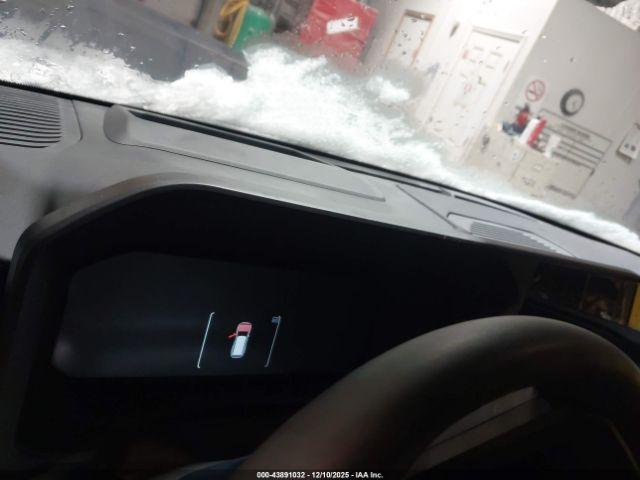 Toyota Land Cruiser Image 4