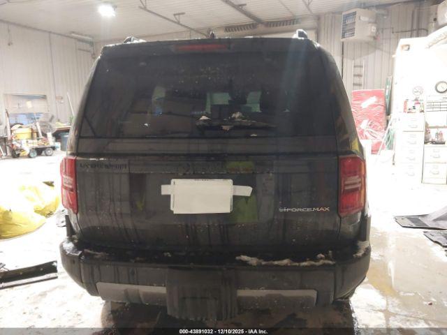 Toyota Land Cruiser Image 12