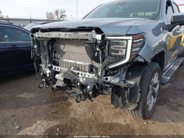 GMC Sierra 1500 4wd  Short Box Slt Image 12