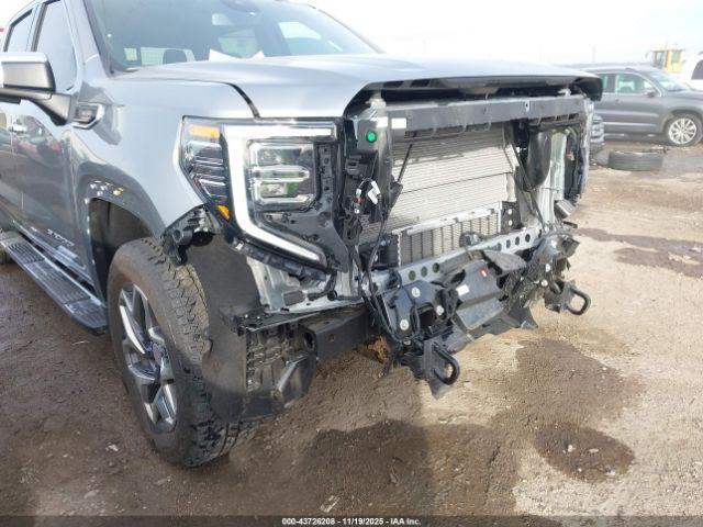 GMC Sierra 1500 4wd  Short Box Slt Image 3