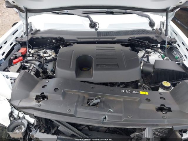 Land Rover Defender 130 P400 X-dynamic Se Image 9