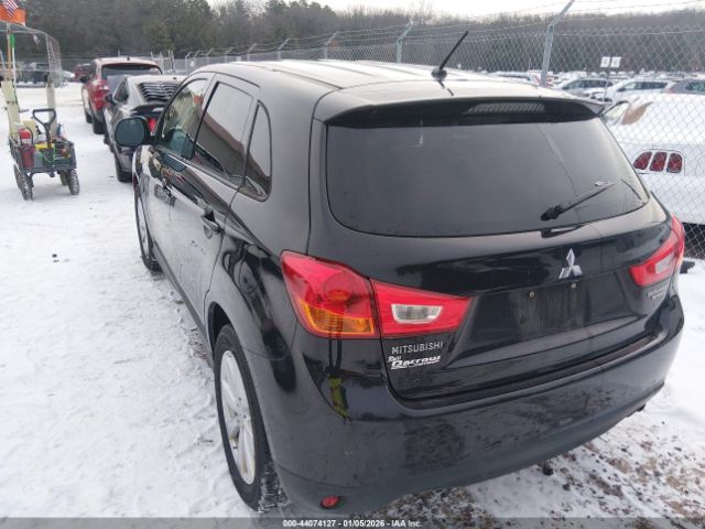 Mitsubishi Outlander Es Image 10