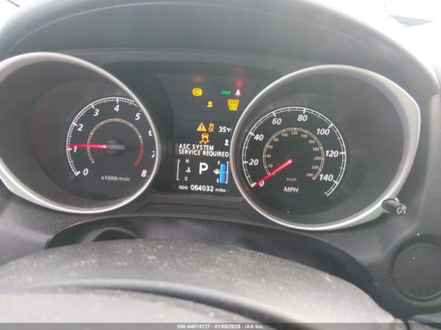 Mitsubishi Outlander Es Image 2