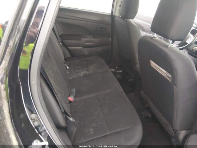 Mitsubishi Outlander Es Image 3