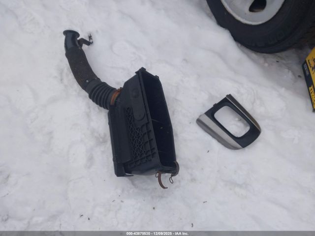 Toyota RAV4 Image 10