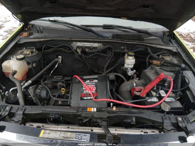 Ford Escape Xlt Image 8